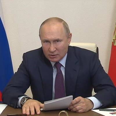 Путин поздравил "пятерку" списка ЕР с убедительной победой на прошедших выборах