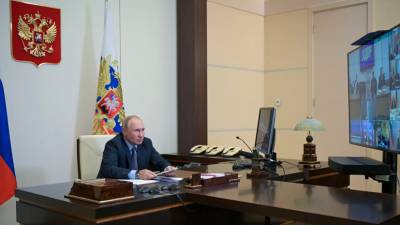 Путин приветствовал «боевой накал» на совещании кабмина