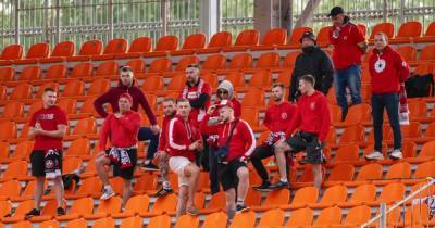Фанаты "Кривбасса" угрожали футболистам расправой после разгромного поражения от "Металлиста" (видео)