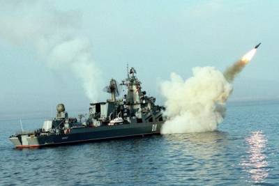 Синхронизированный ракетный удар нанесут крейсер и подлодка ВМФ России