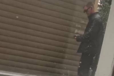 Под Белгородом возле университета задержали мужчину с похожим на пистолет предметом