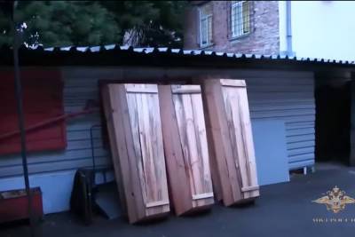 Шестеро сотрудников МУП «Ритуал» задержаны за вымогательство в Саратове