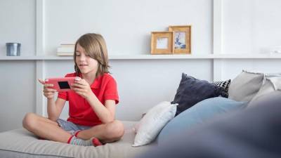 Психолог рассказала, сколько времени детям можно проводить в соцсетях