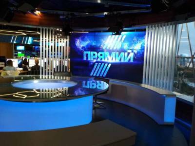 Украинский телеканал «Прямой» опустился до лизоблюдства с поздравлением Порошенко