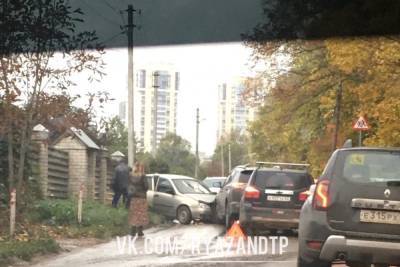 На улице Серёжина гора в Рязани столкнулись Lada и Chevrolet