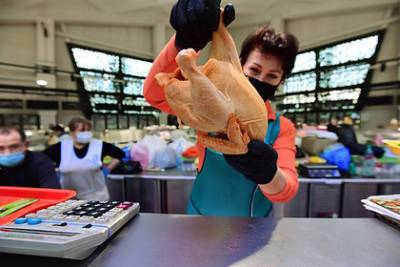 Власти России договорились о стабилизации цен на птицу