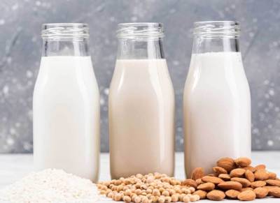 Исследование: Растительное молоко пьет каждый третий