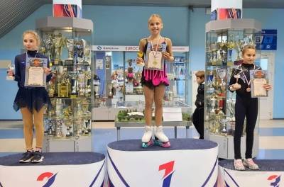 Три медали привезли липецкие фигуристки с кубка Тульской области