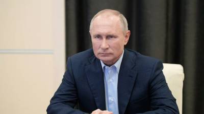 Путин поручил обеспечить широкое информационное освещение конкурса «Учитель года»