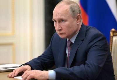 Путин поручил обеспечить сокращение числа проверочных работ в школах для «обоснованного контроля знаний»