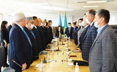Спикер парламента Азербайджана приняла участие в проведённой в Казахстане церемонии в честь Дня памяти