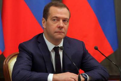 Медведев допустил запрет в России иностранных соцсетей