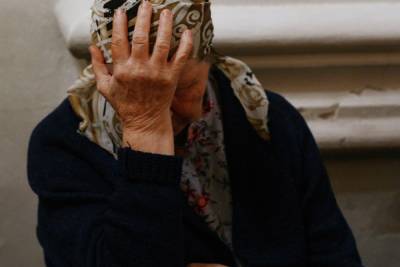 В Ростове нашли повешенной 79-летнюю женщину