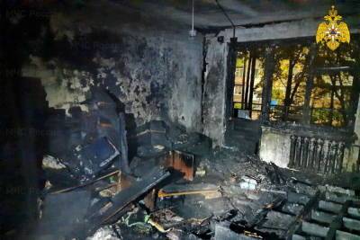 45-летний мужчина получил ожоги в ночном пожаре в Смоленске