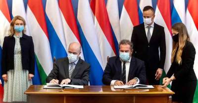 Венгрия и Украины вызвали послов из-за критики подписанной сделки с "Газпромом"