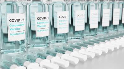 В России стартовали испытания шестой вакцины от коронавируса