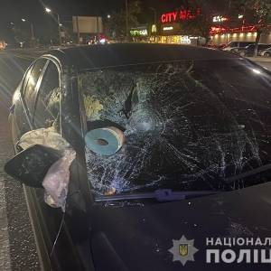 На запорожской набережной водитель «БМВ» насмерть сбил пешехода. Фото