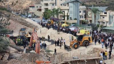 Стена рухнула у АЗС на севере Израиля: пострадали 6 человек
