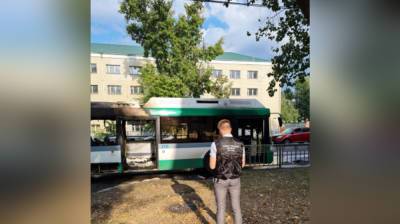 Воронежский СК назвал причину мощного пожара в автобусе №90