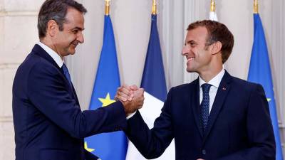 Франция подписала контракт на поставку трех фрегатов Греции