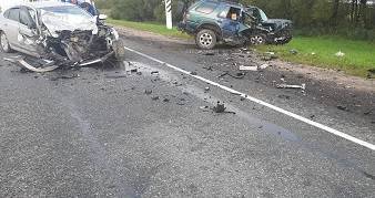 В Смоленской области в жутком ДТП пострадали два водителя