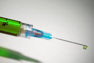 Россиянину ошибочно ввели две разные вакцины против коронавируса