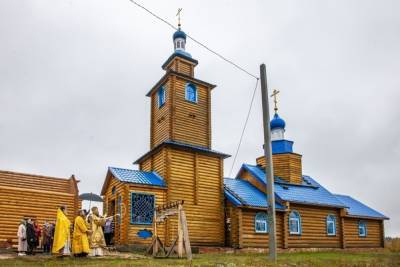 Новый храм и колокола освятили в селе Княжево Знаменского района