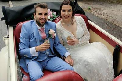 Откладывавшая 15 лет свадьбу пара сбросила 133 килограмма на двоих и поженилась