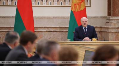 Лукашенко определил, как и кто до референдума будет дорабатывать проект новой Конституции