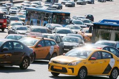 Автоэксперт осудил запрет работать таксистами ранее судимым