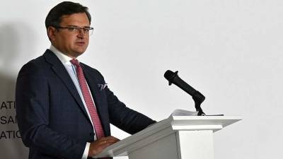 Кулеба призвал Венгрию не «раскручивать эмоции» из-за газового контракта с РФ