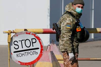 Украинским пограничникам пригрозили увольнением при отсутствии прививки