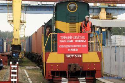 По железной дороге в Китай: УЗ отправила первый экспорт поездом