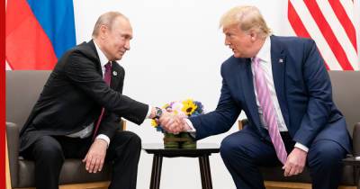 Бывший пресс-секретарь рассказала, что Трамп шепнул Путину во время саммита в Осаке