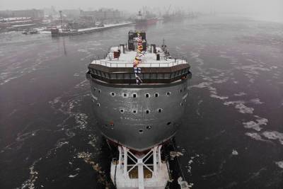 Камбин выделил средства на продолжение строительства арктической платформы «Северный полюс» в Петербурге