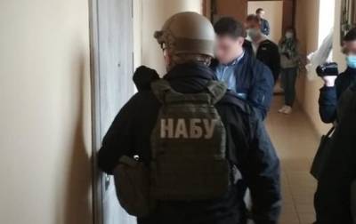 В Харькове НАБУ проводит обыски по делу о взятках