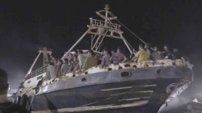 На остров Лампедуза в Италии прибыла лодка с 686 мигрантами