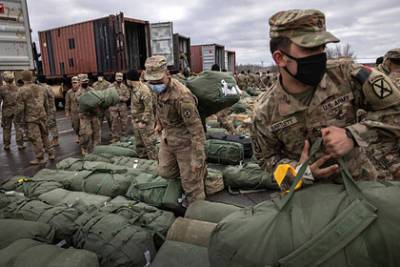 Политолог назвал цель присутствия американских военных в Средней Азии
