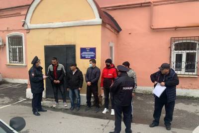 В Рязанской области выявили шесть нелегальных мигрантов