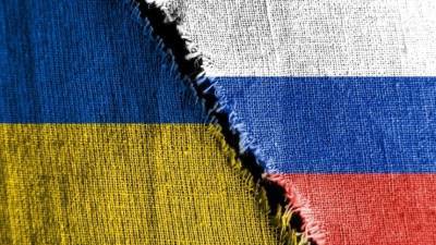 На Украине брызжут ядом в адрес приглашающей иностранцев посетить Крым России