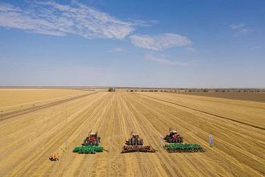 Сбор зерна в России превысил 105 млн тонн