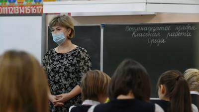 Заслуженный учитель России прокомментировал инициативу по снижению числа контрольных в школах