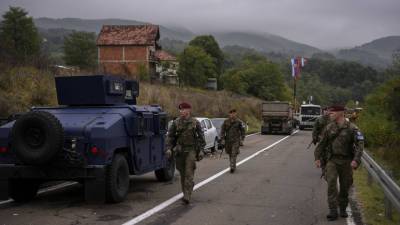 «Приштина грубо нарушила обязательства»: замглавы МИД Сербии — о кризисе на границе с самопровозглашённым Косовом