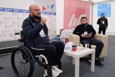 Участники форума «Каспий-2021» встретились с победителями и призерами Олимпийских и Паралимпийских игр