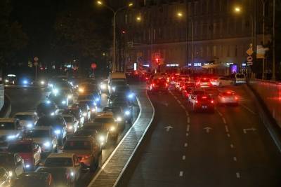 Движение транспорта восстановили на МКАД после ДТП с грузовиком - vm.ru