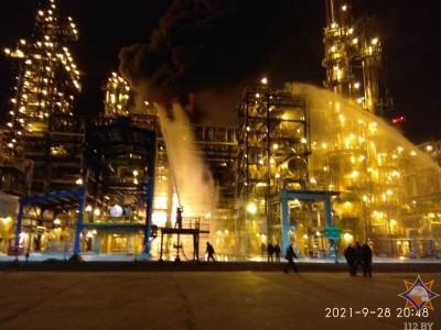 Пожар на нефтезаводе в Беларуси: огонь достигал высоты 3 метров