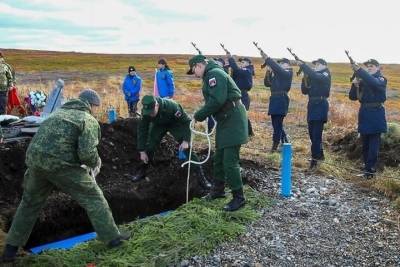 В Печенгском районе перезахоронили останки девушки-снайпера