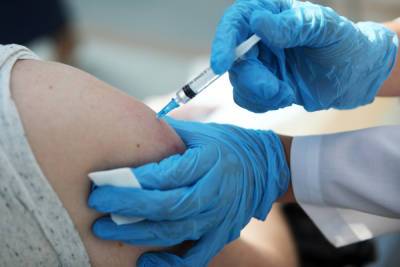 В России могут разрешить ввоз незарегистрированных вакцин от коронавируса