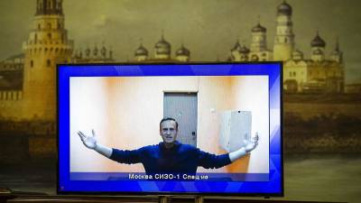 Навального обвиняют в экстремизме. Ему грозит до 10 лет тюрьмы
