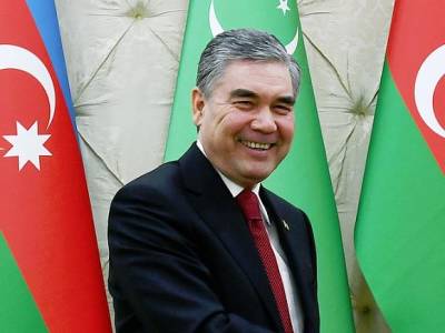 «Вышедшему из комы» Бердымухамедову вручили медаль «Отважный туркмен»